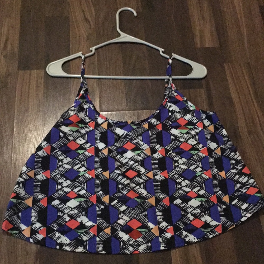 Cute Geometric Top ✨